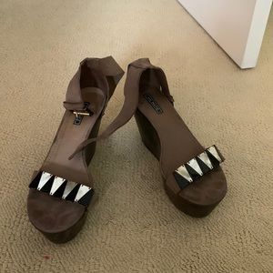 Brown wedges